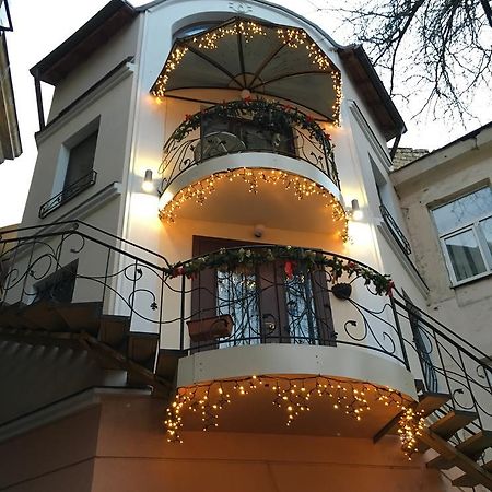 Odelana Apartments Odessa Buitenkant foto