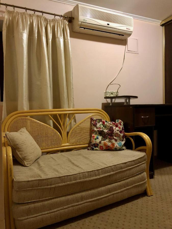 Odelana Apartments Odessa Buitenkant foto