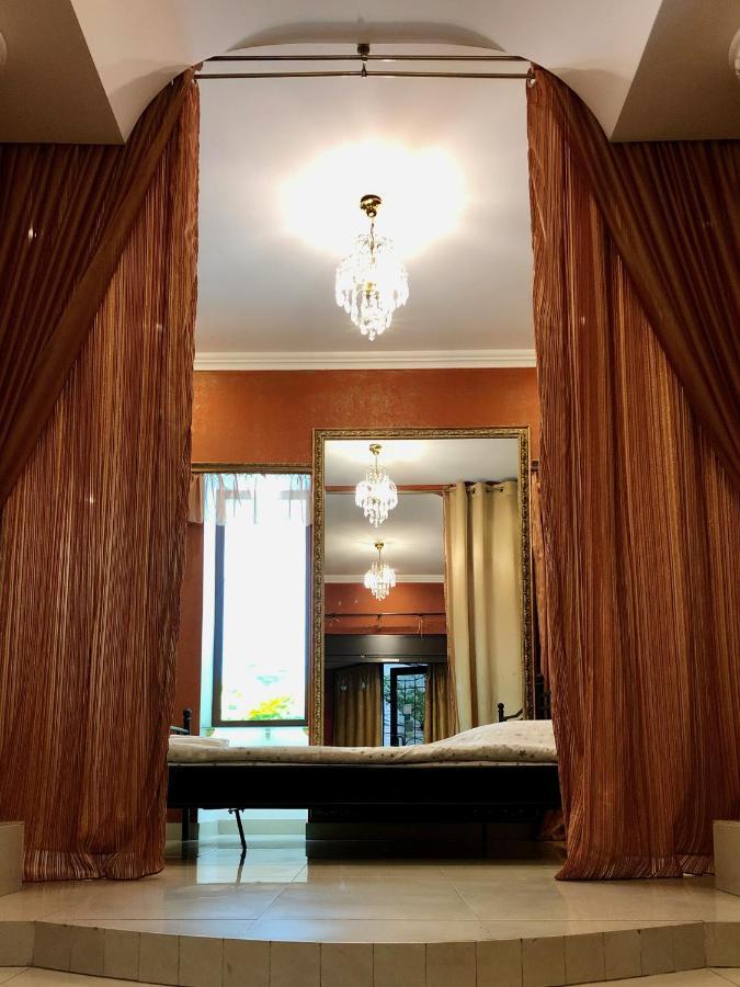 Odelana Apartments Odessa Buitenkant foto